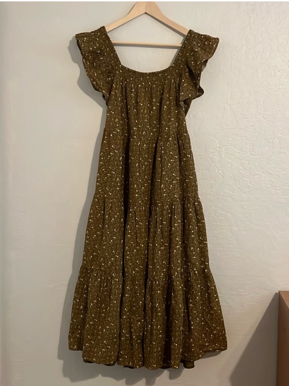 Madewell Flutter Sleeved Midi Dress - Picture 2 of 3